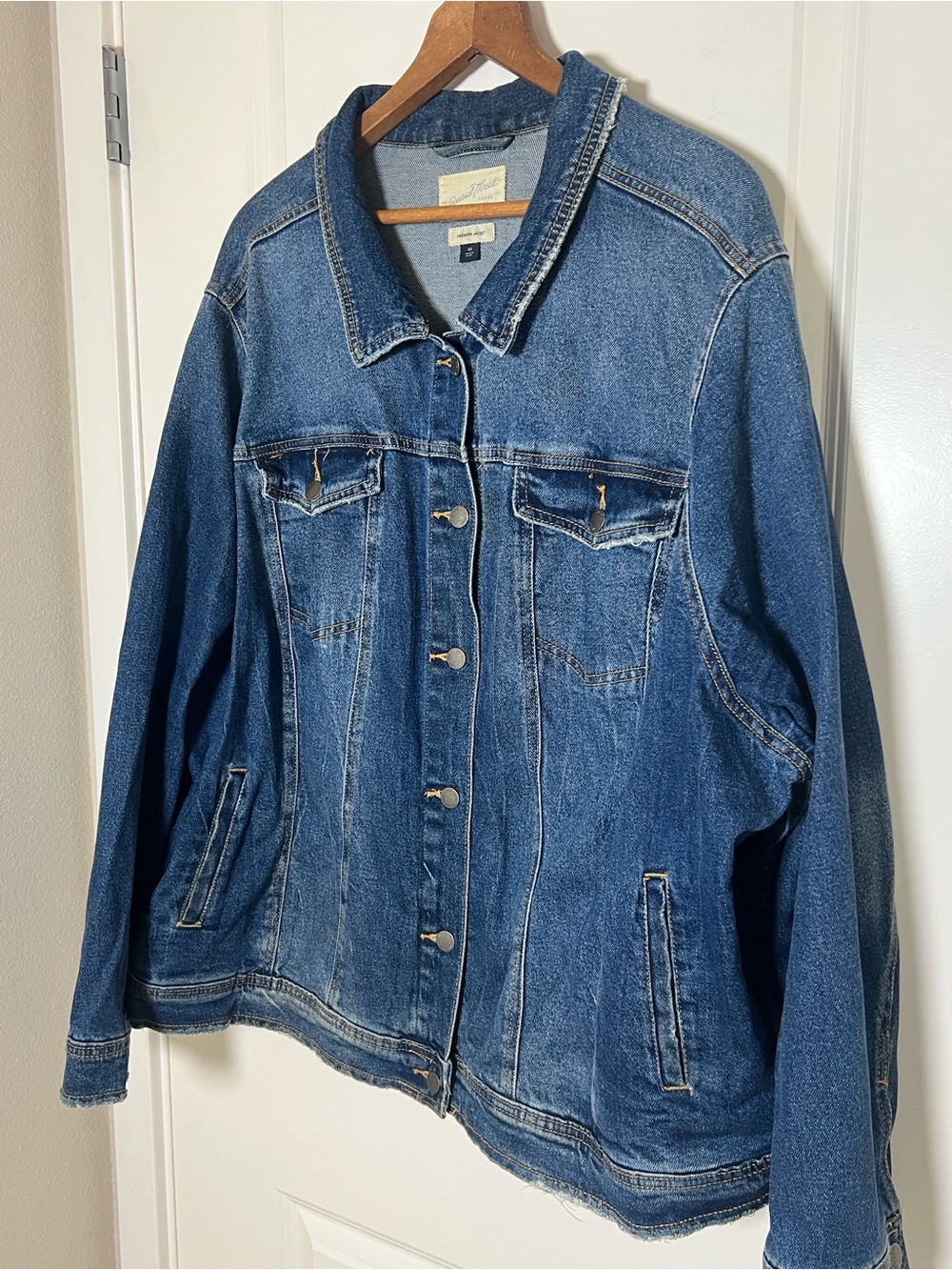 Universal Thread Classic Blue Denim Jacket 4X - Picture 4 of 5